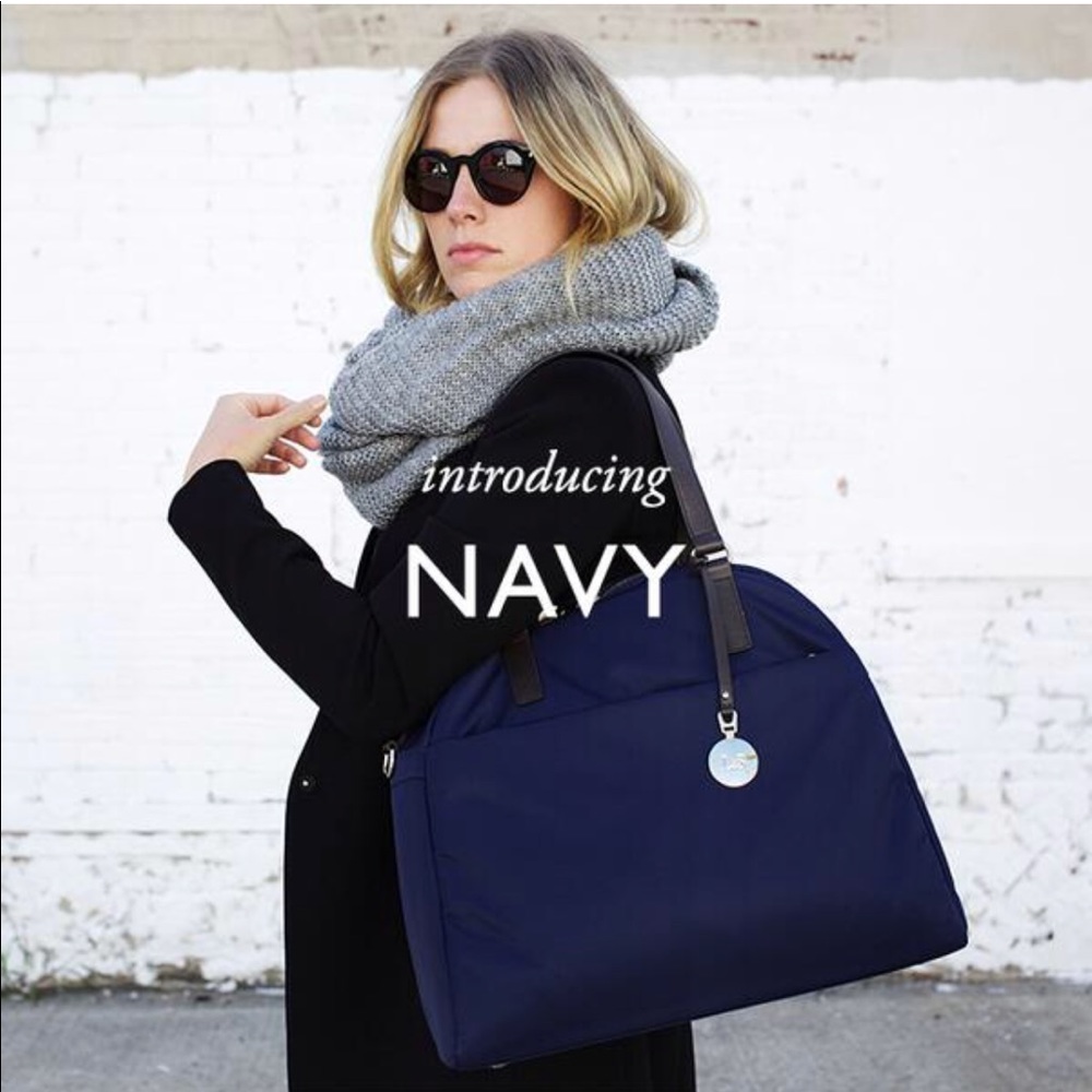 Lo & Sons O.M.G navy bag orig. $275 no trades